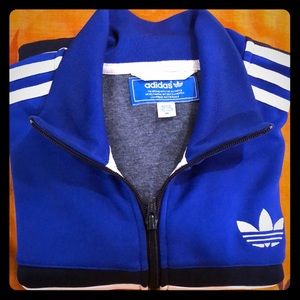 Beautiful ADIDAS jacket.